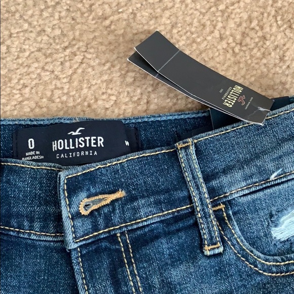 HIGH RISE SHORT SHORTS - Picture 2 of 3